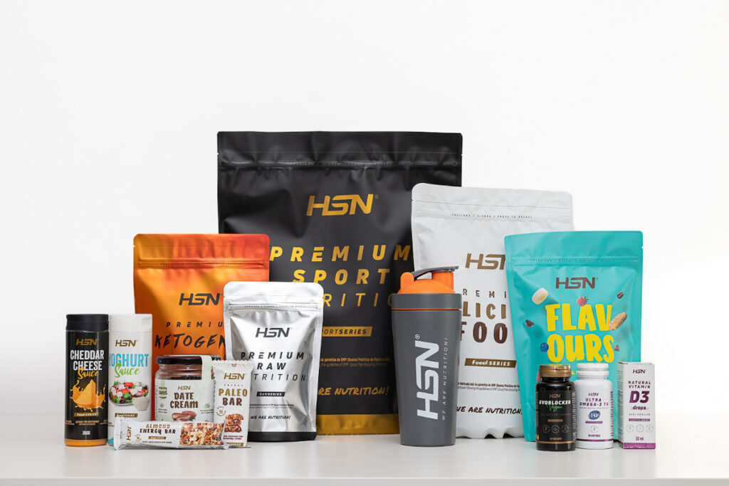 HSN ofrece un catálogo de más de 2.500 productos propios que abarcan desde las proteínas, creatina, vitaminas, extractos herbales naturales y alimentos funcionales.